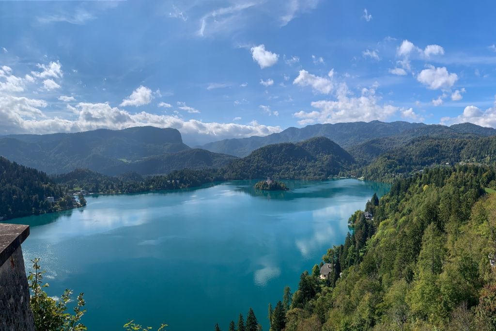 A picture of Lake Bled in Slovenia, which is a cheap location to day trip to from Ljubljana.