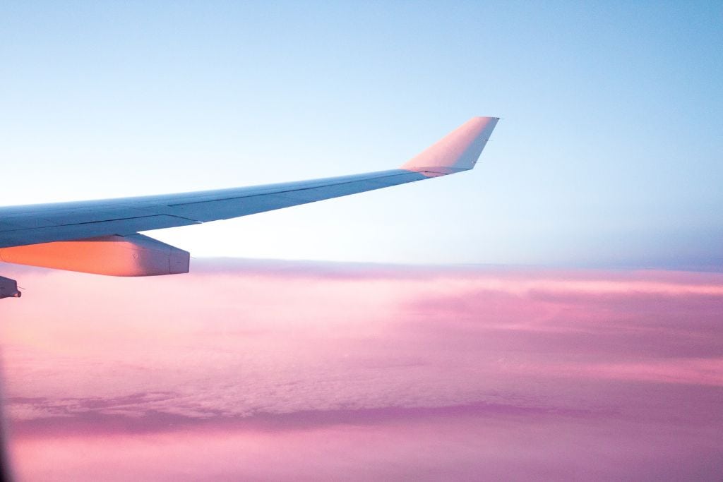 A picture of a plane flying at sunset. I have flown 8 times on flights I booked through StudentUniverse. These flight experiences have helped me form my review.