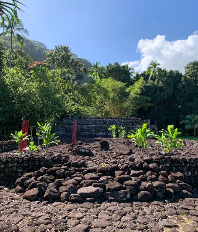 A picture of the Ārahurahu Marae on Tahiti. 