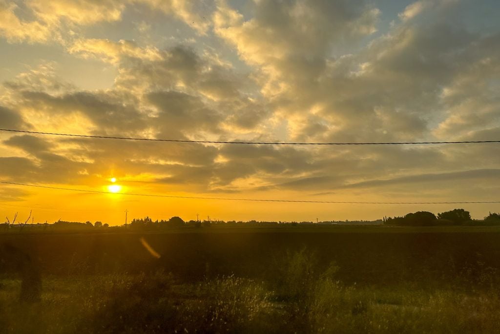 A picture of the sunset on the train ride back from Carcassonne. 