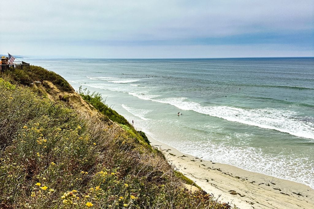 A picture of the beautiful California Coast that you can bike along in Carlsbad and Encinitas.