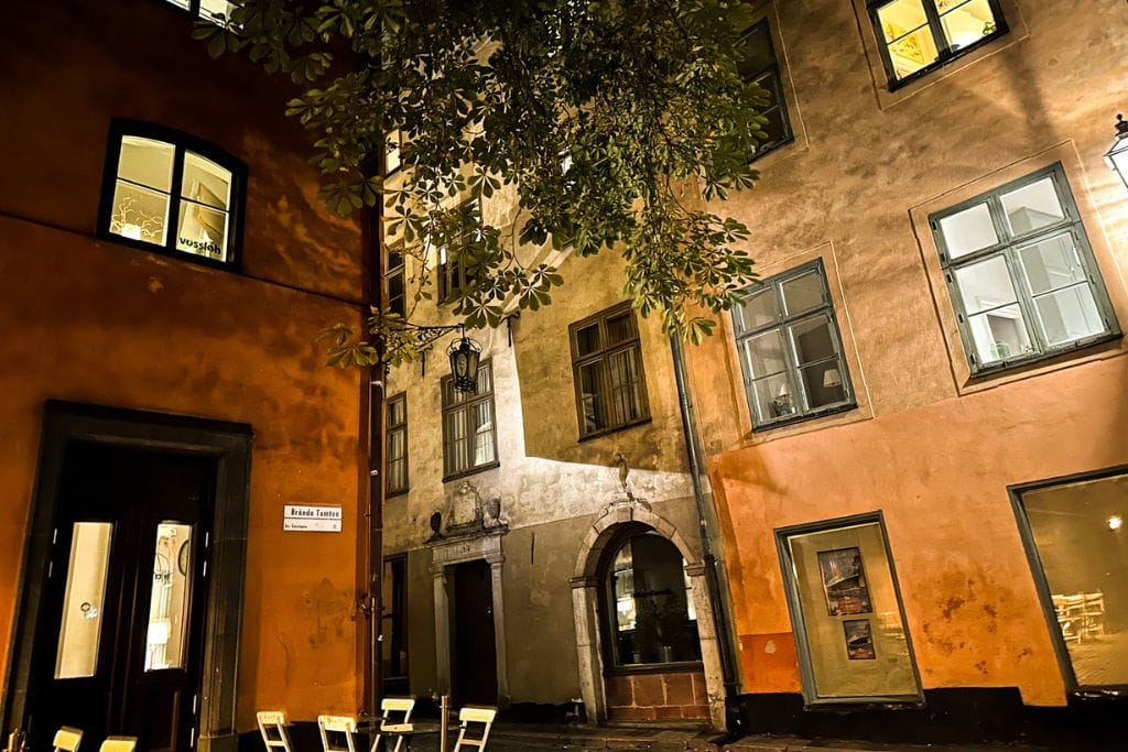 A picture of Gamla stan taken while doing the ghost tour.