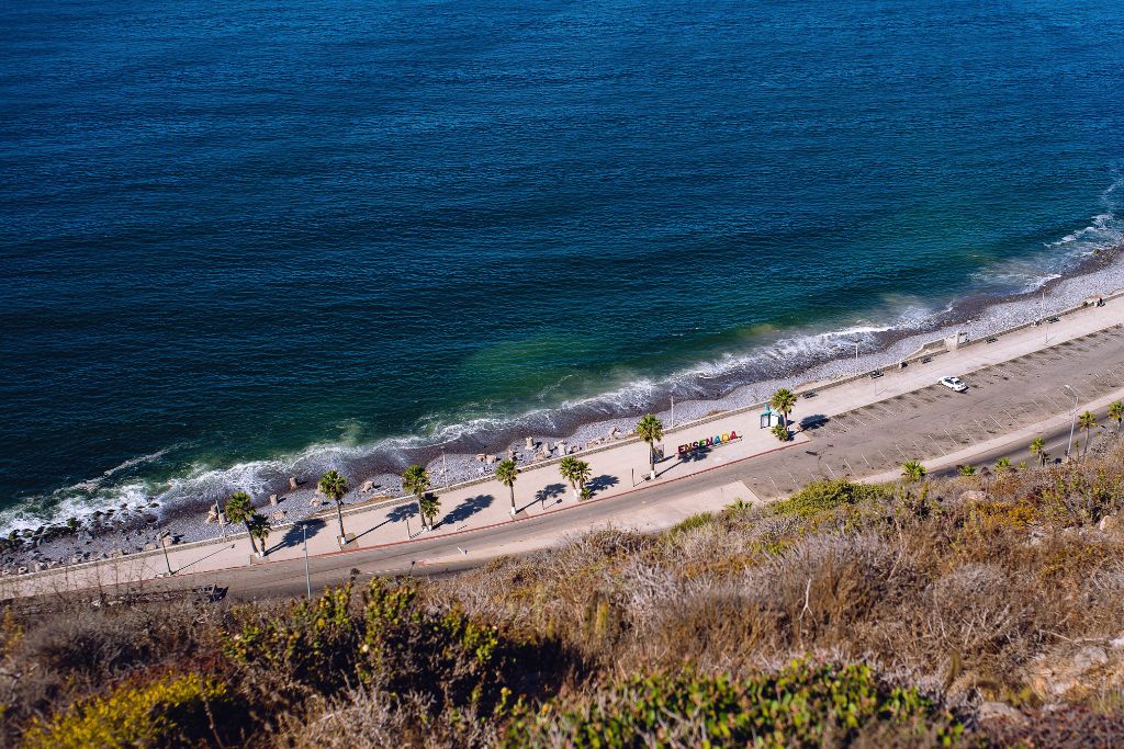 A picture of the Baja California coastline. 