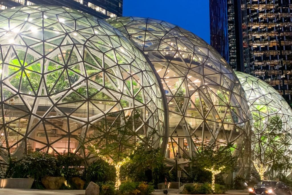 A picture of the distinct dome shapes that make up the Amazon Spheres in Seattle, as seen from the outside.