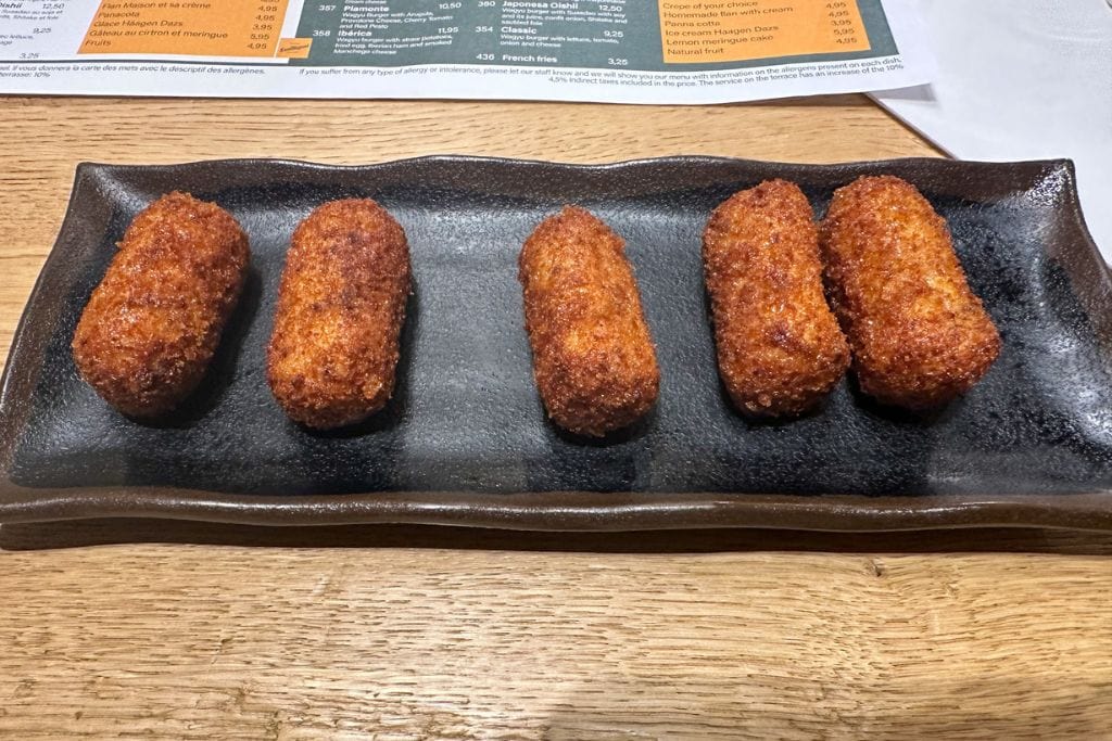 A picture of mini croquettes I ate in Andorra.