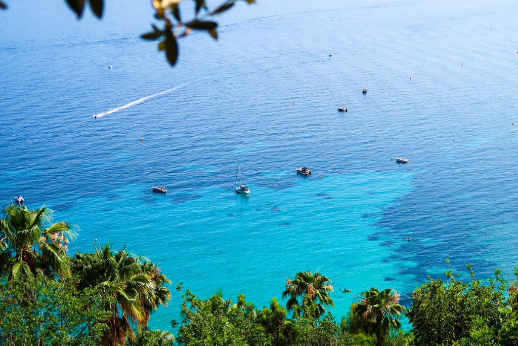 A picture of the incredibly blue waters in Eze.