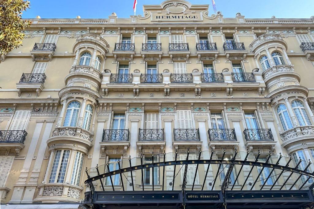 A picture of the entrance to Hôtel Hermitage, one of the 5-star hotels in Monaco.