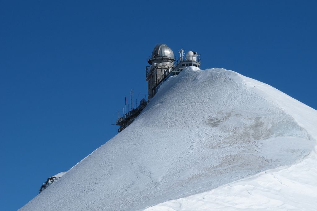 A picture of the The Sphinx Observatory on top of Jungfraujoch