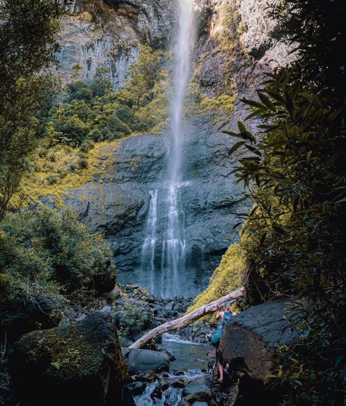 A picture of Fautaua Waterfall. 