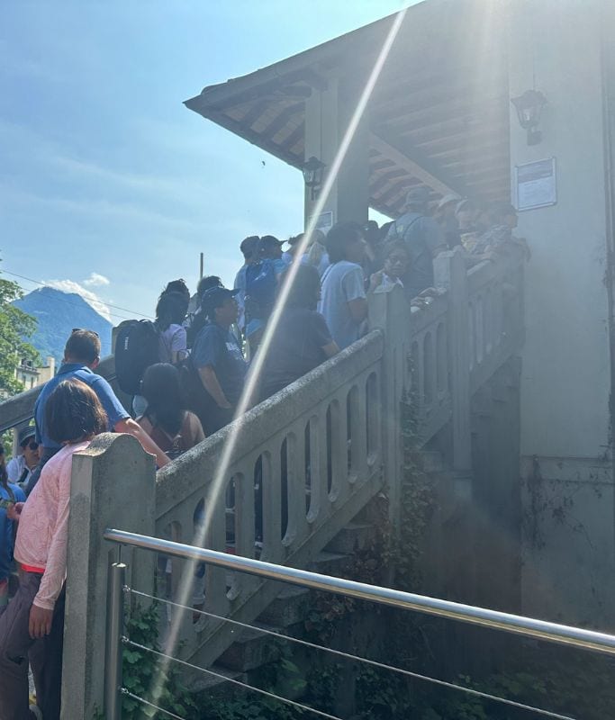 A picture of the massive line to purchase a funicular ticket up to Harder Kulm.